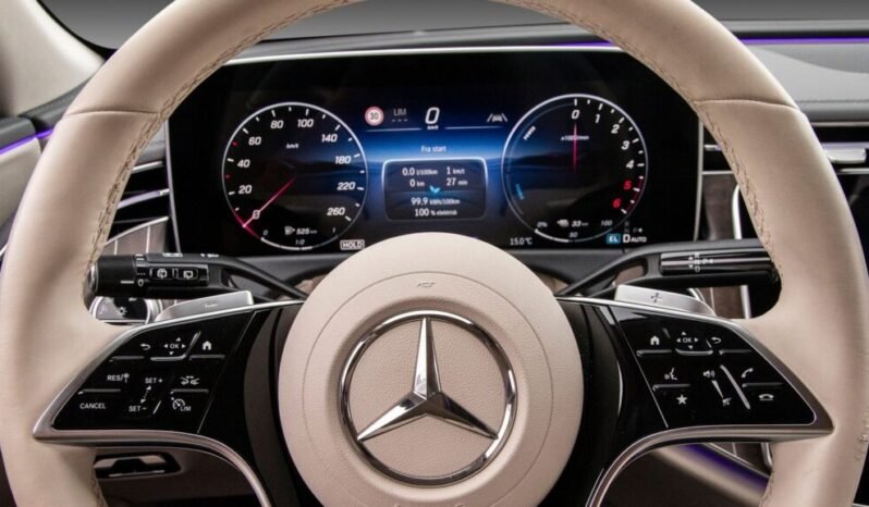 
Mercedes-Benz E 300 de Avantgarde full									
