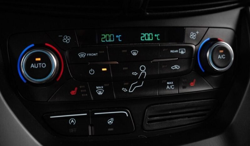 
Ford Kuga Titanium 2.0 TDCi AWD full									