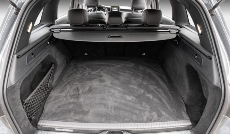 
Mercedes-Benz GLC 350 e 4MATIC AMG full									