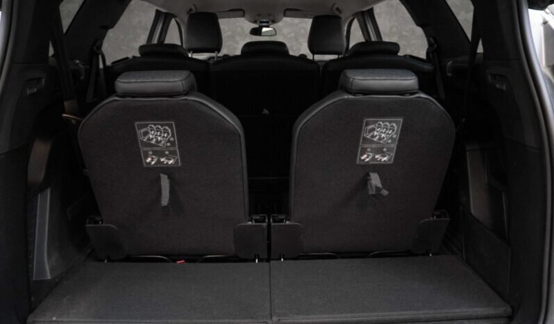 
Peugeot 5008 Allure Facelift full									