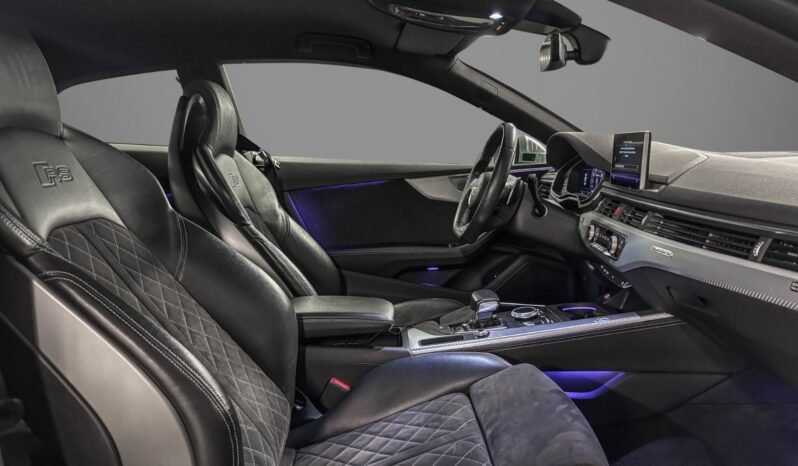 
Audi RS5 Coupé V6 450 CH full									