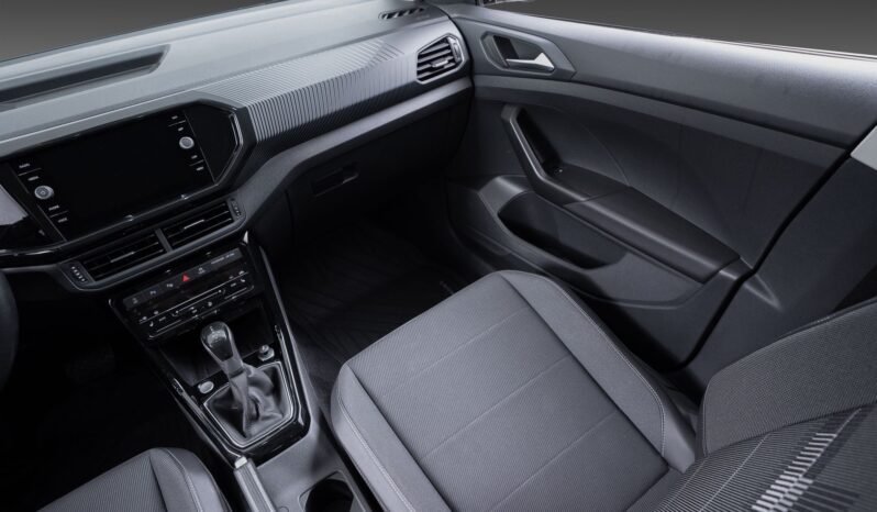 
Volkswagen T-Cross full									