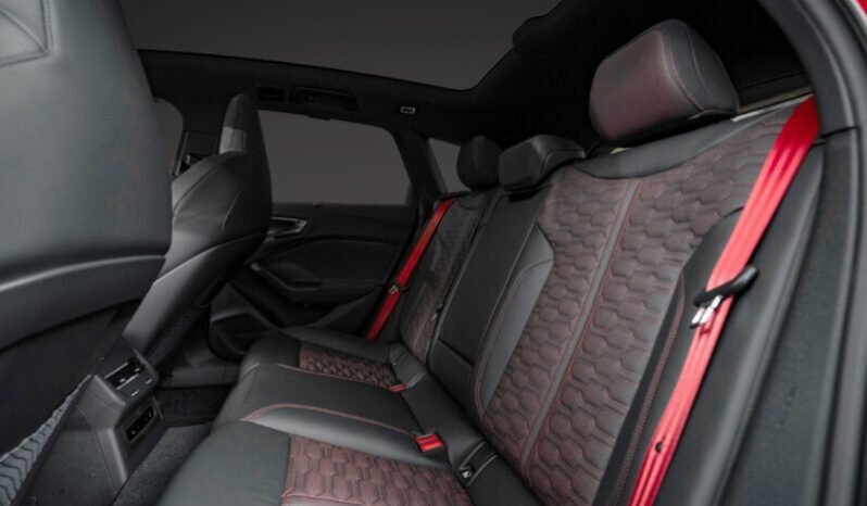 
Audi RS 5 Avant 2.9 TFSI quattro PHEV 639 ch full									