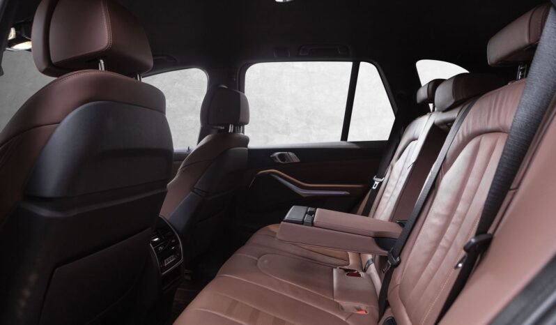 
BMW X5 xDrive45e full									