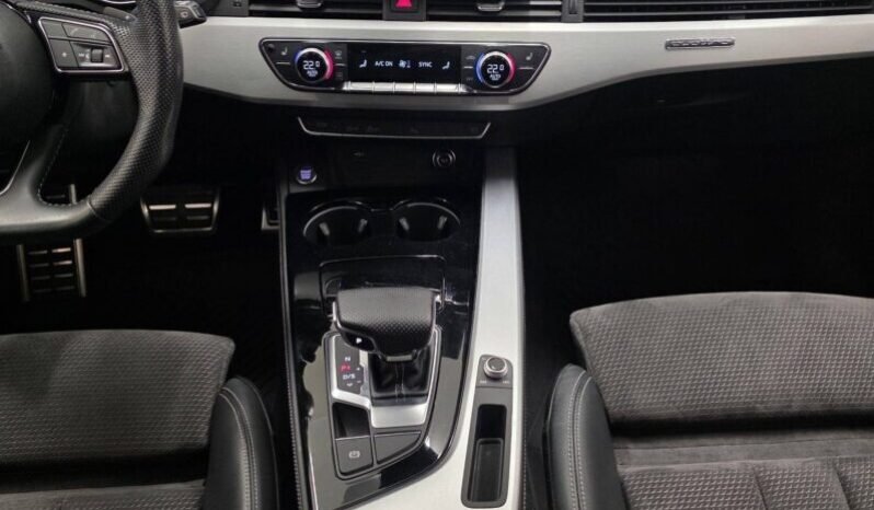 
Audi A4 40 TDI quattro S line full									