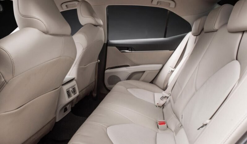 
Toyota Camry 2.5 Hybrid Premium full									