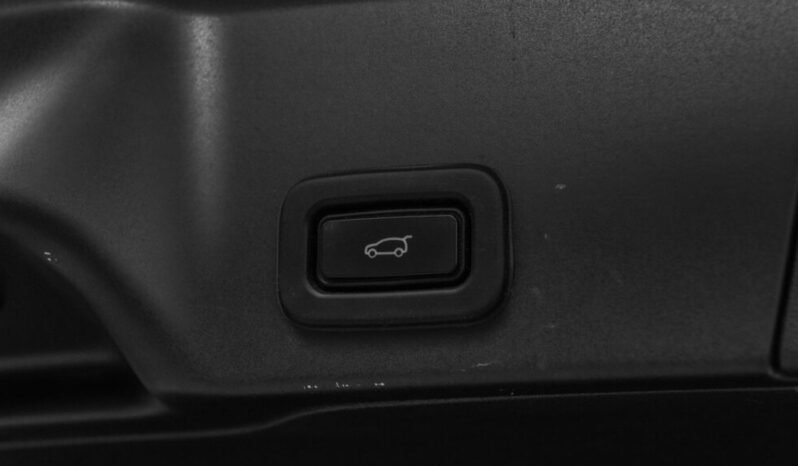 
Land Rover Range Rover Evoque 2.0D R-Dynamic full									