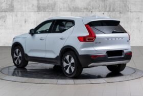 Volvo XC40 T5 Twin Engine Momentum