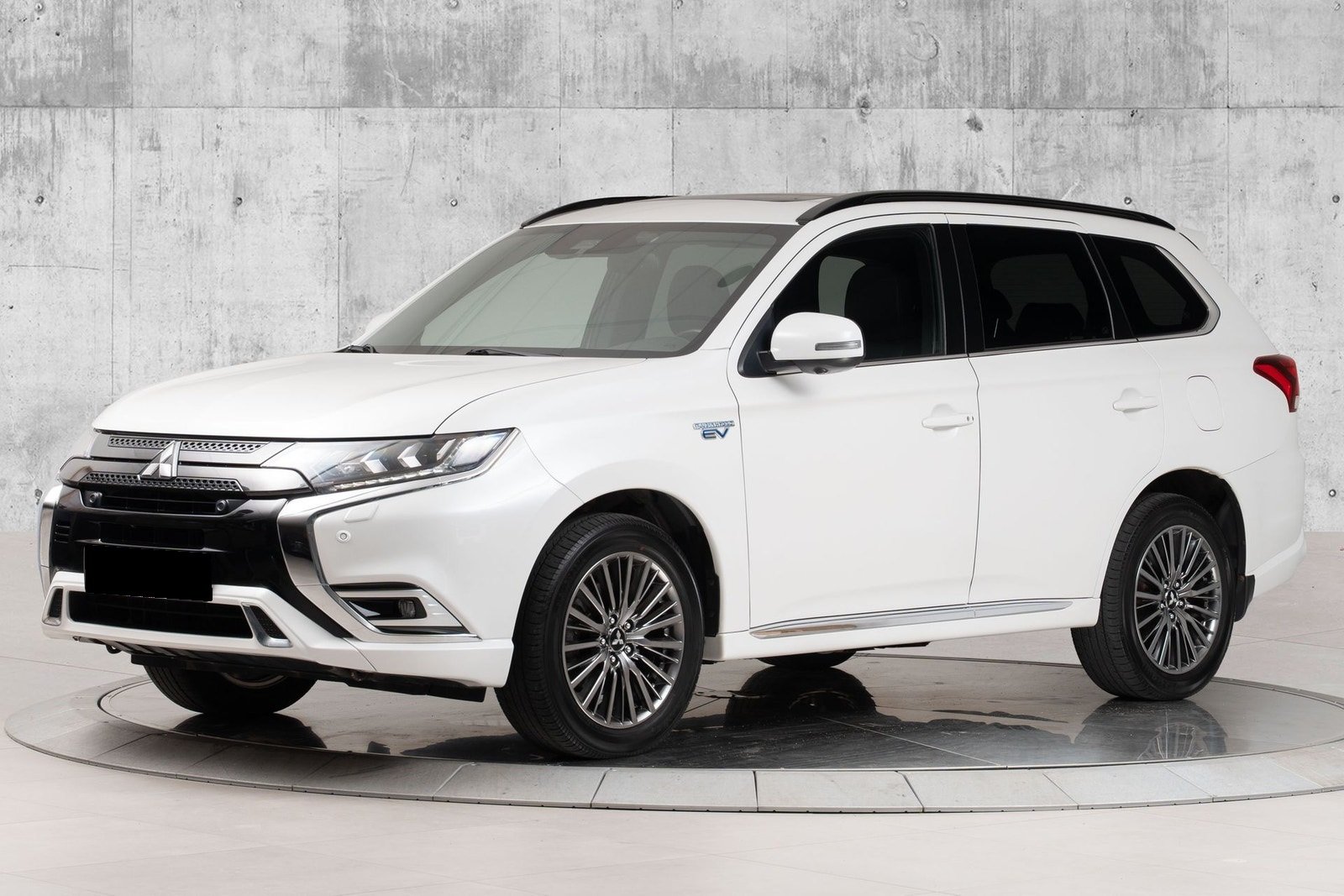 Mitsubishi Outlander S-Edition PHEV – 224 ch