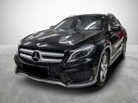 Mercedes-Benz GLA 180 AMG Line