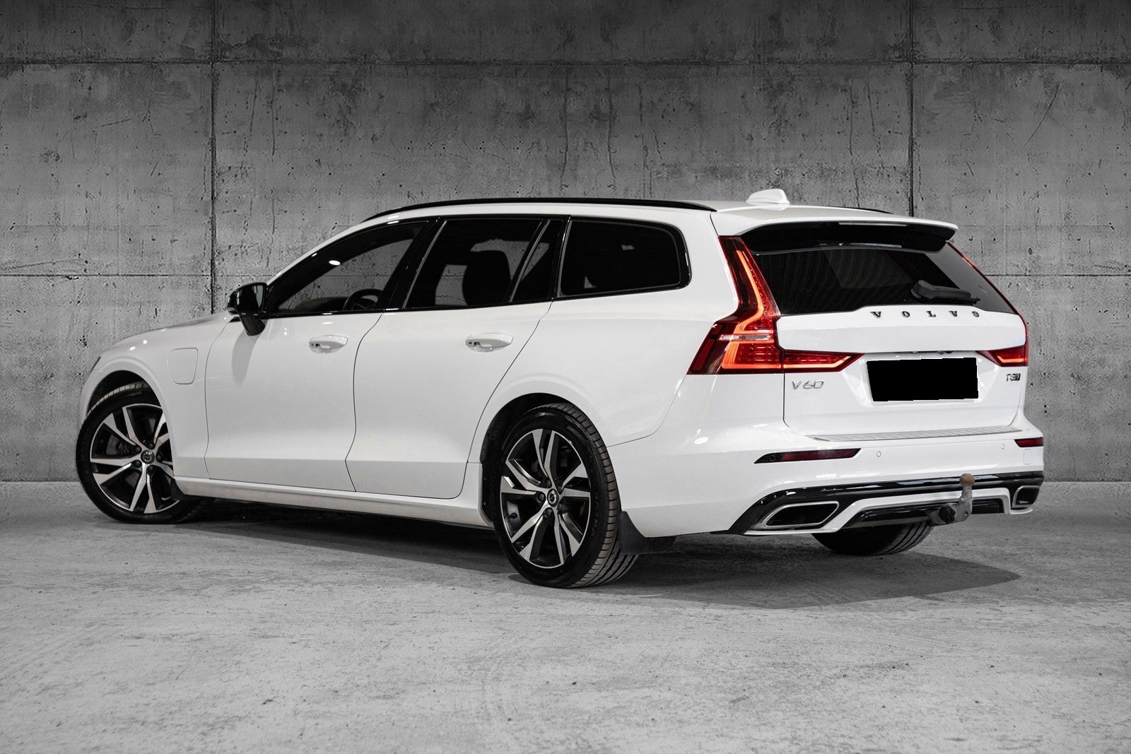 Volvo V60 T8 R-Design – AWD – 462 ch – Automatique