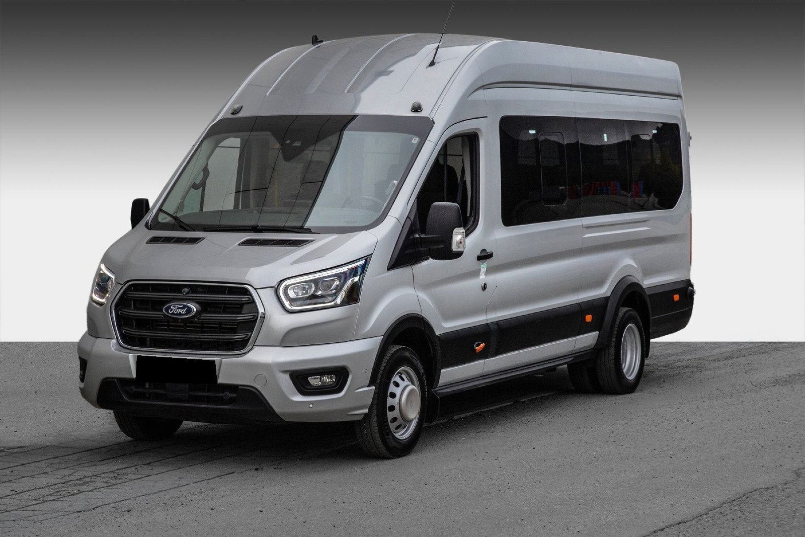 Ford Transit Minibus 2.0 TDCi 170 ch – 17 places