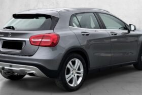 Mercedes-Benz GLA 180 122 ch Automatique