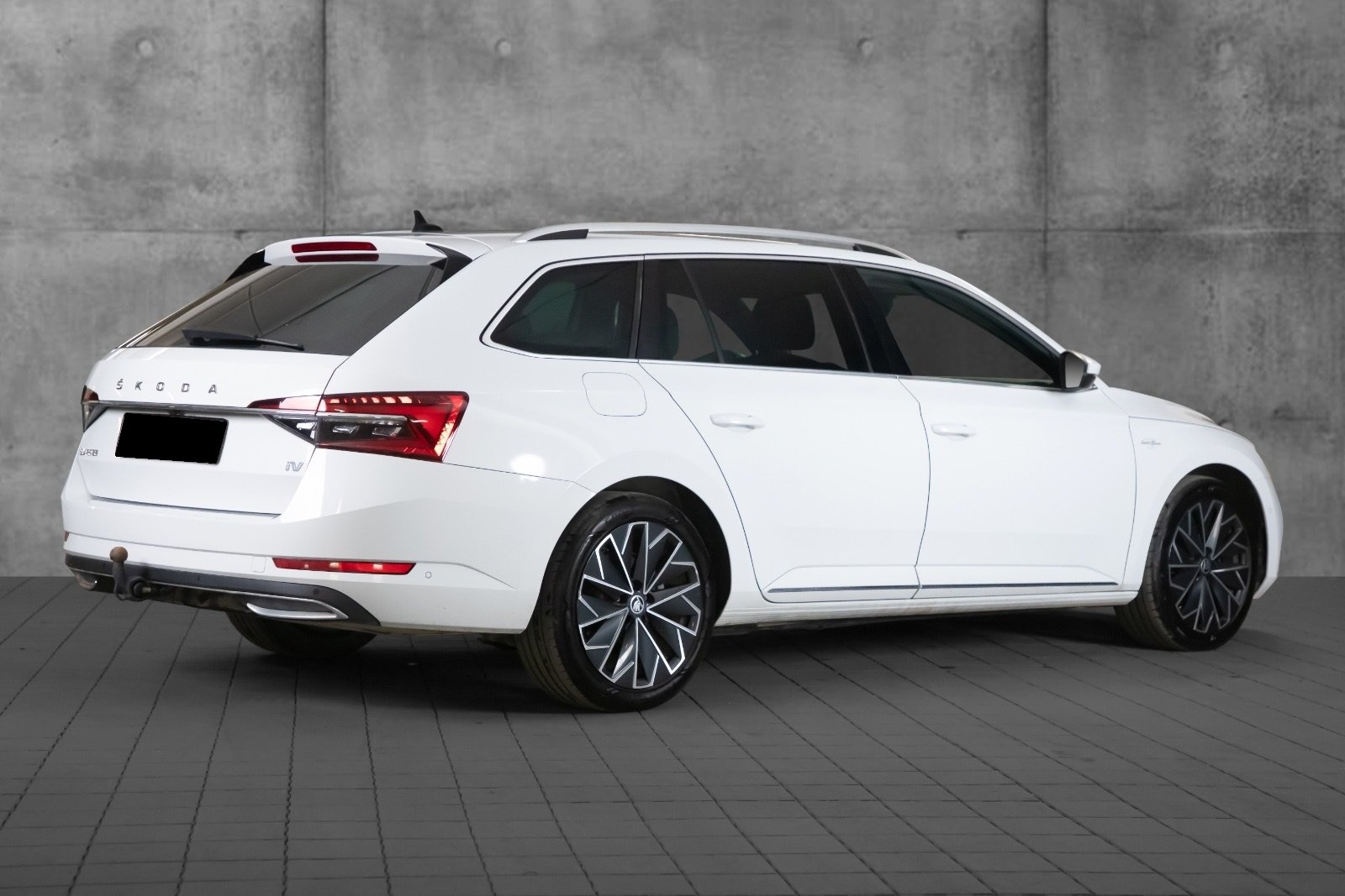 Škoda Superb PHEV L&K