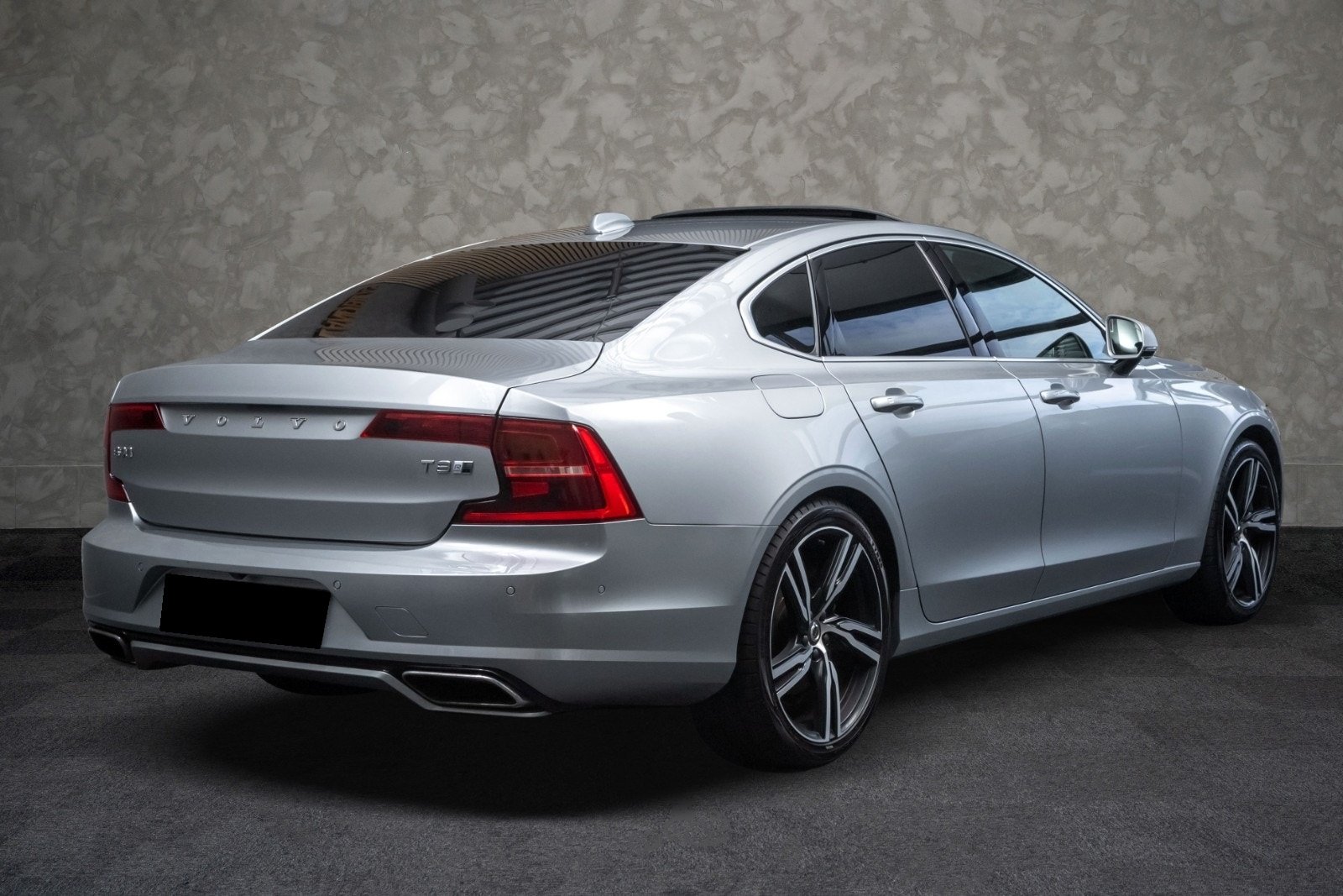 Volvo S90 T8 AWD R-Design 408 ch