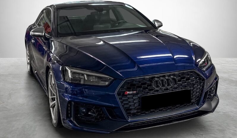 
Audi RS5 Coupé V6 450 CH full									