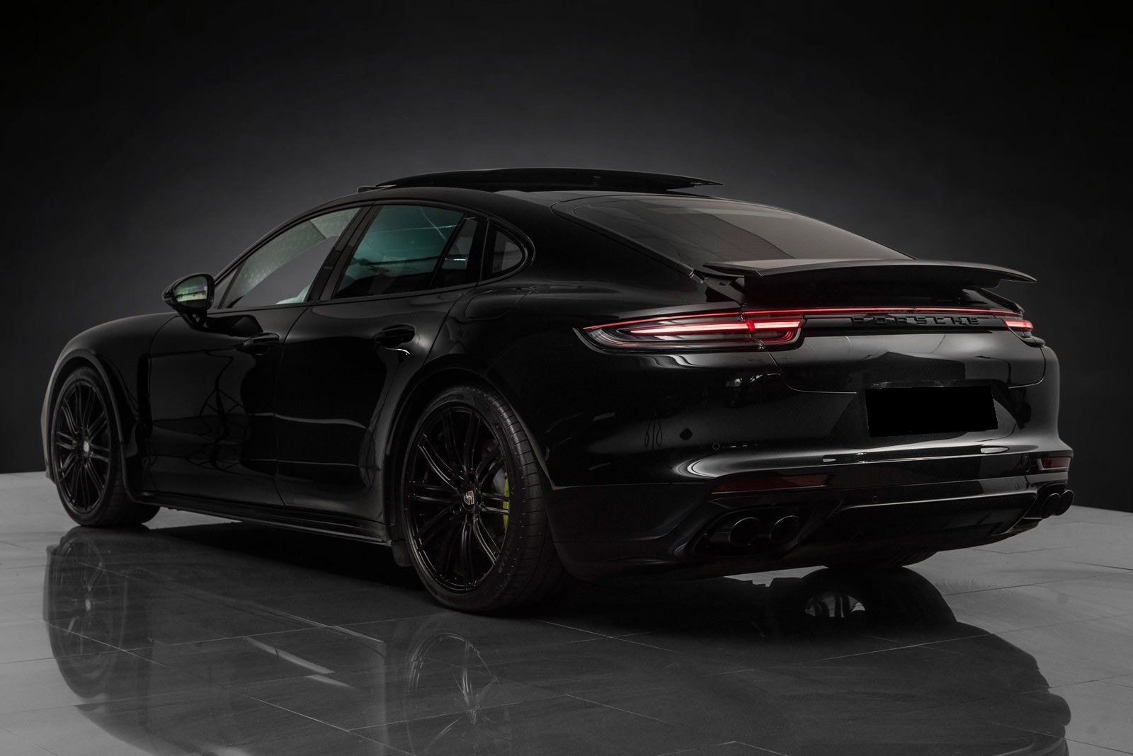 Porsche Panamera E-Hybrid SportDesign
