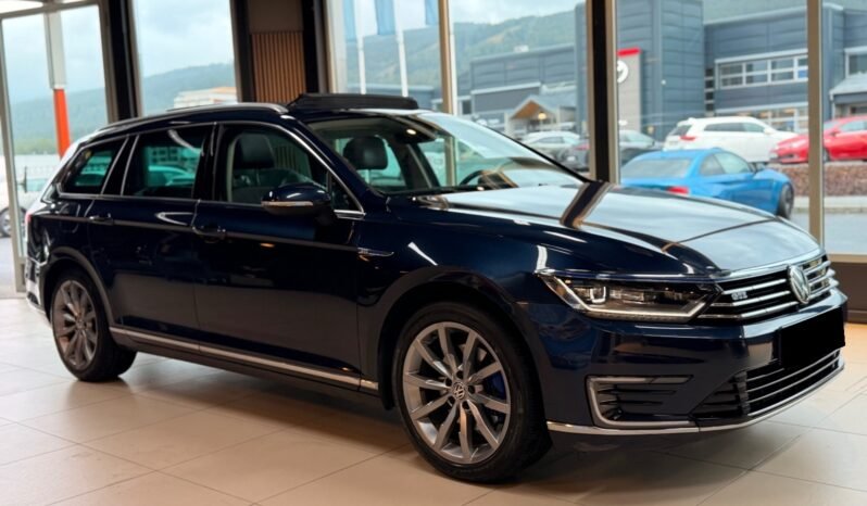 
Volkswagen Passat GTE Highline full									