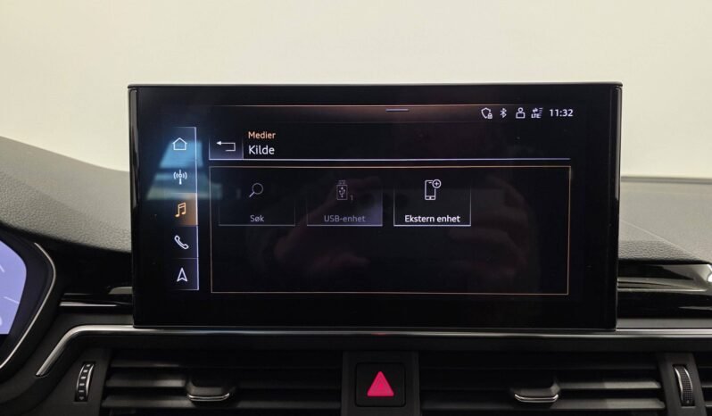 
Audi A4 40 TDI quattro S line full									