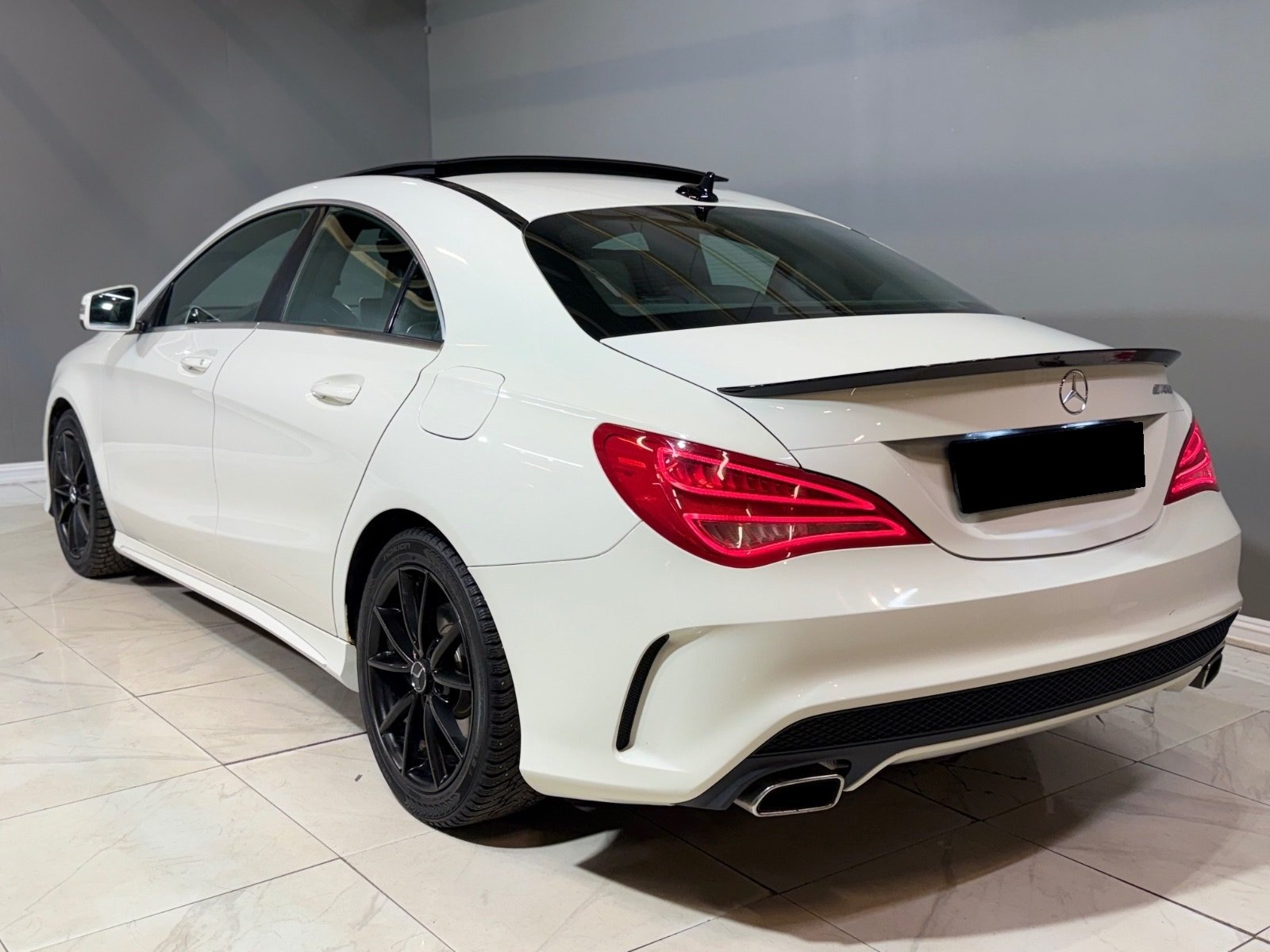 Mercedes-Benz CLA 180 AMG