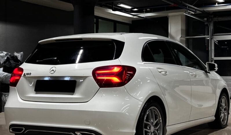 
Mercedes-Benz A 180 full									