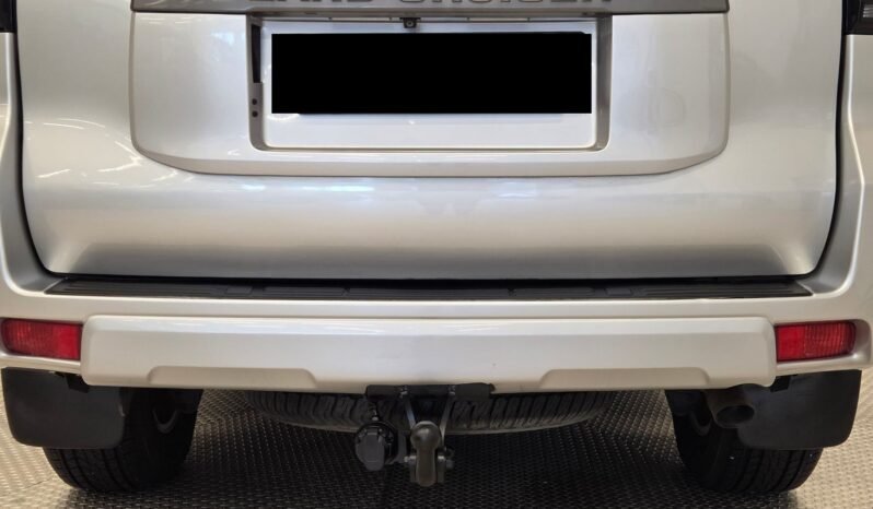
Toyota Land Cruiser 2.8 D-4D 177 ch 4WD Automatique full									