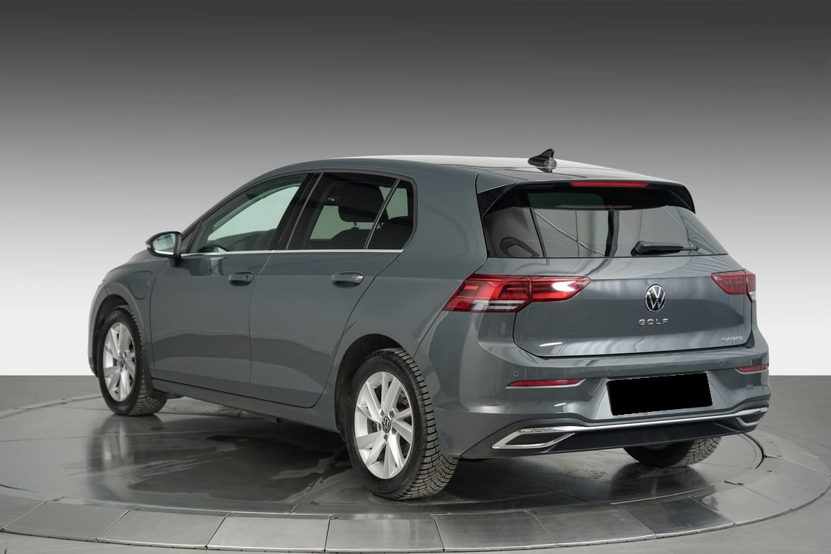 Volkswagen Golf VIII eHybrid – 204 ch