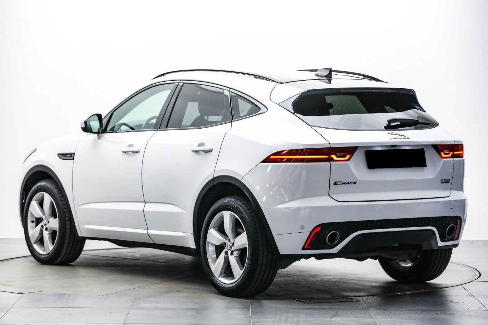 Jaguar E-PACE 2.0D 150 ch AWD R-Dynamic