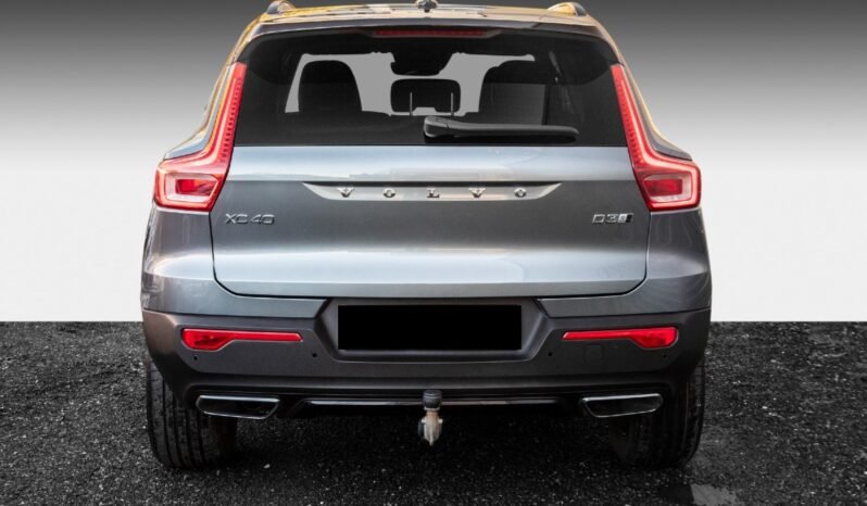 
Volvo XC40 AWD R-Design full									