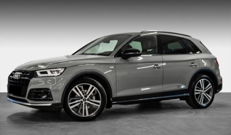 
Audi Q5 2.0 TDI S line full									