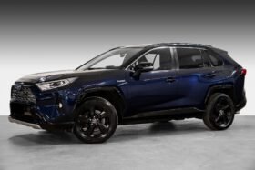 Toyota RAV4 Hybrid AWD Style