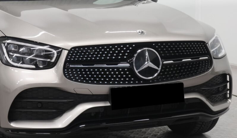 
Mercedes-Benz GLC 300 e AMG full									