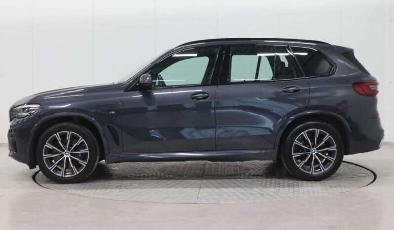 
BMW X5 xDrive45e M Sport full									