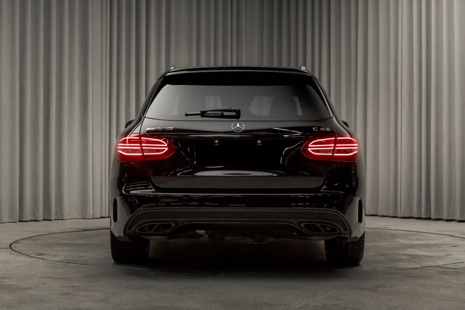 Mercedes-Benz C43 AMG 4MATIC