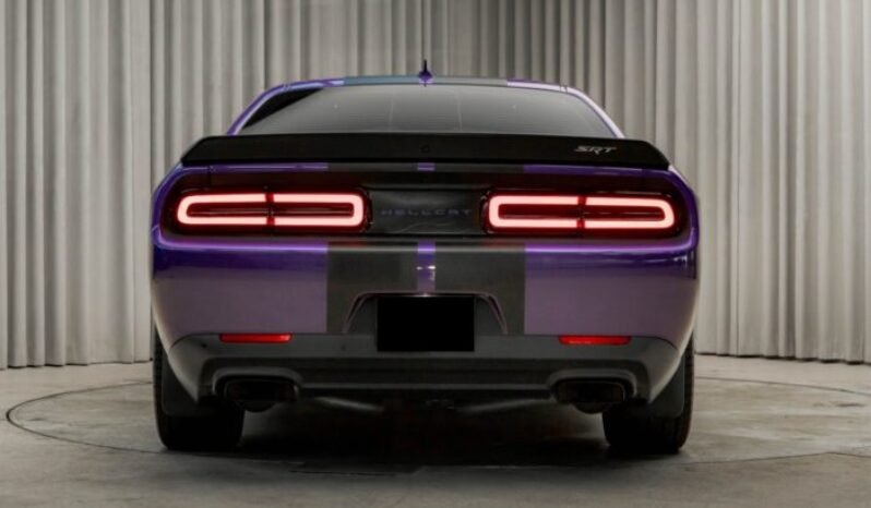 
Dodge Challenger SRT Hellcat full									
