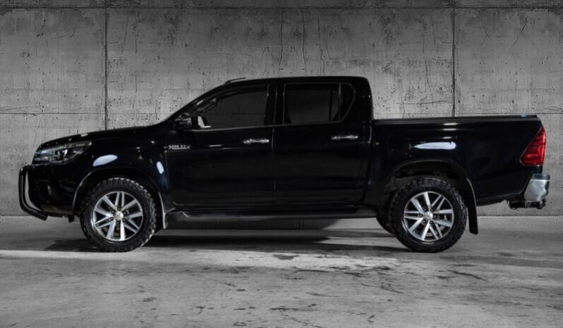 
Toyota Hilux D-Cab 2.4 D-4D 150 ch full									