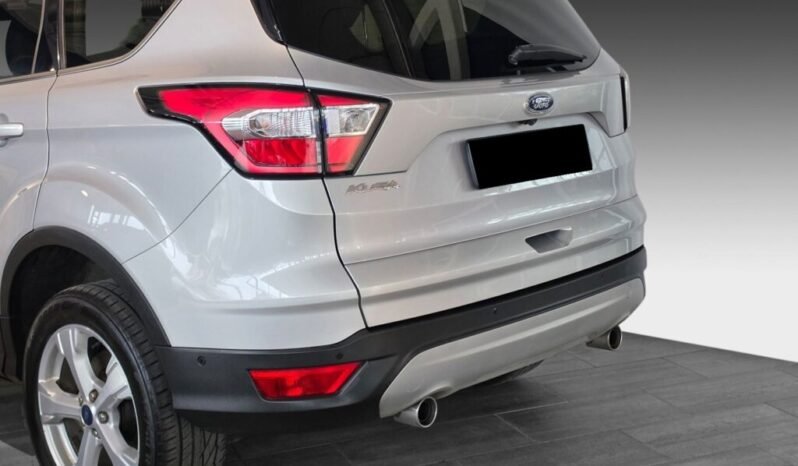 
Ford Kuga Titanium AWD full									