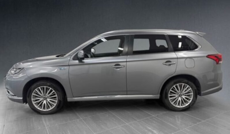 
Mitsubishi Outlander 2.4 224 ch 4×4 S-Edition full									