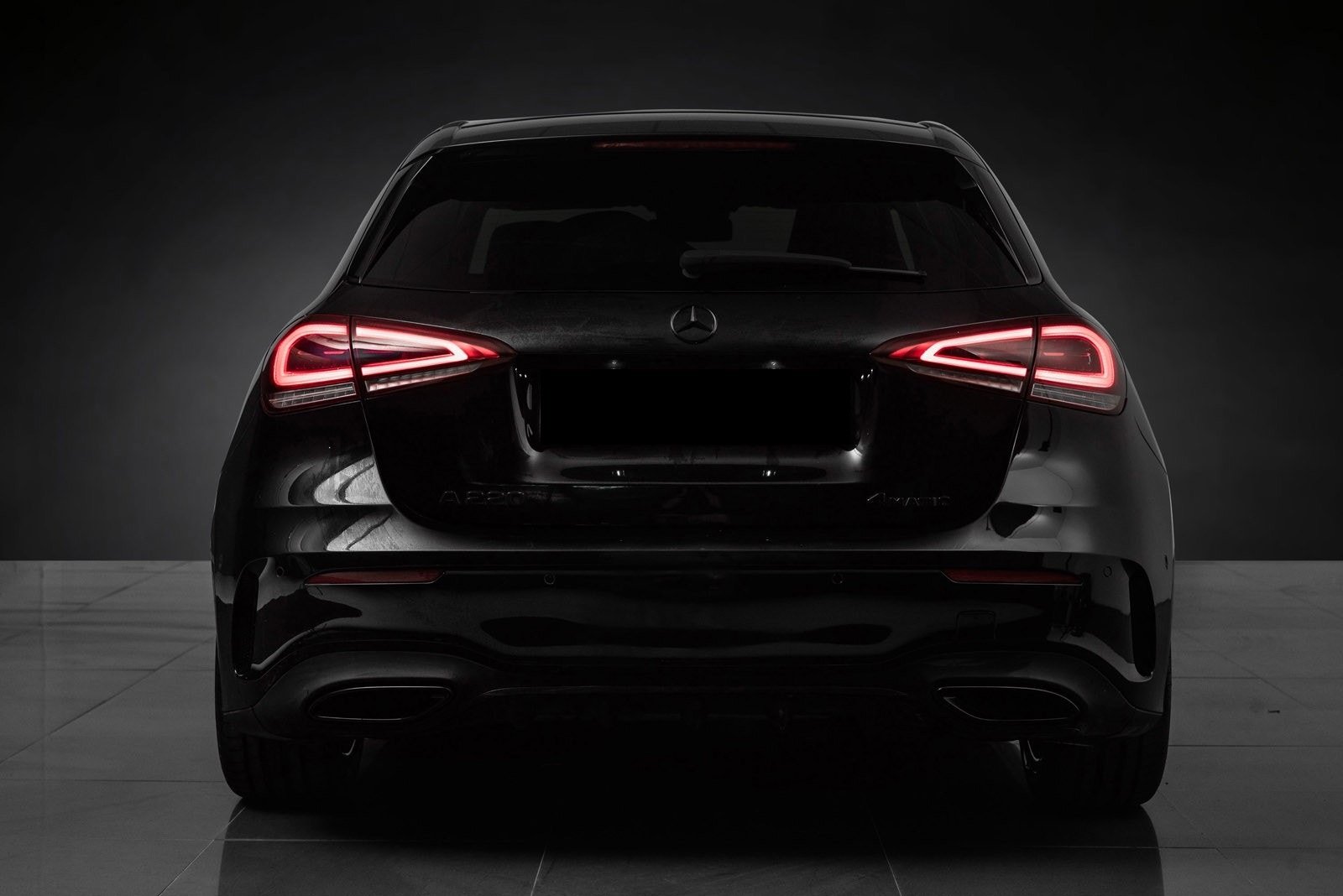 Mercedes-Benz A 220 4MATIC AMG