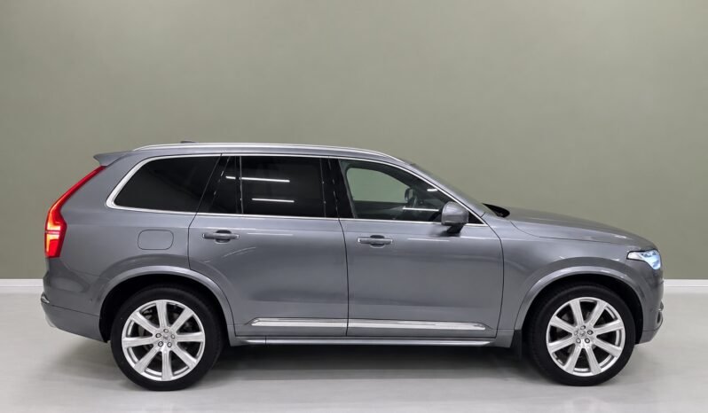 
Volvo XC90 D4 Inscription AWD 190 ch full									