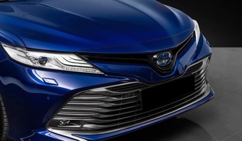 
Toyota Camry 2.5 Hybrid Premium full									