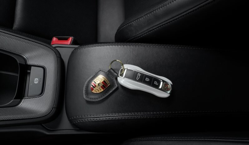 
Porsche 911 4S – 450 ch full									