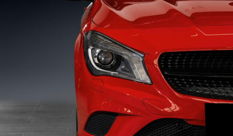 
Mercedes-Benz CLA 180 Automatique full									