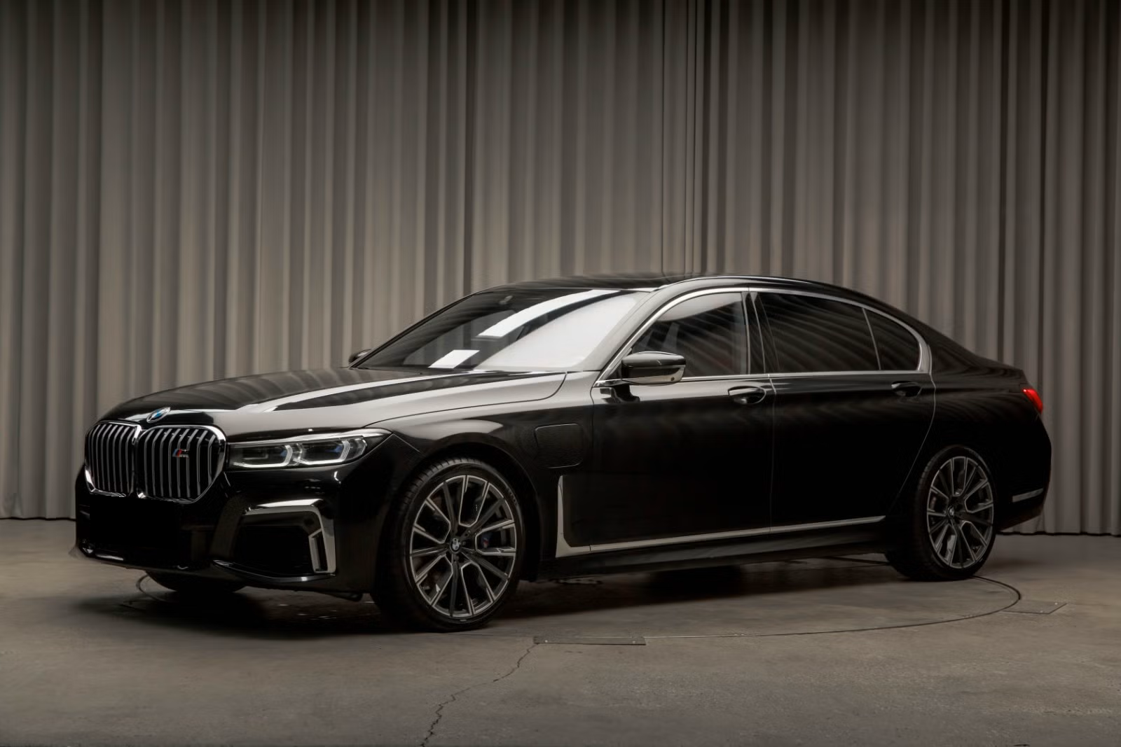 BMW 745Le xDrive M Sport