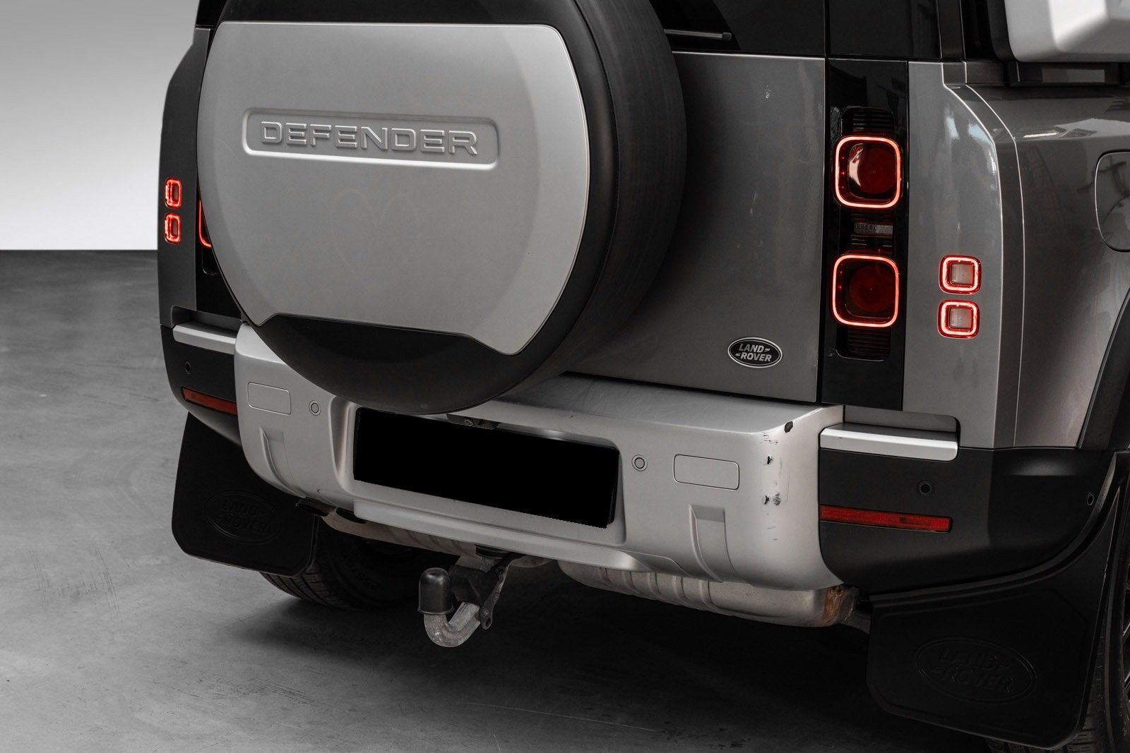 Land Rover Defender 110 D240 – Première Édition