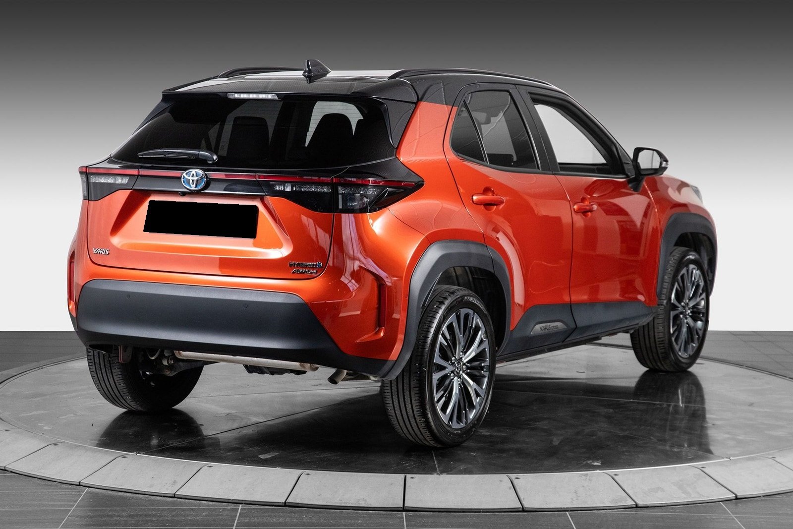 Toyota Yaris Cross Executive Bi-Tone AWD-i