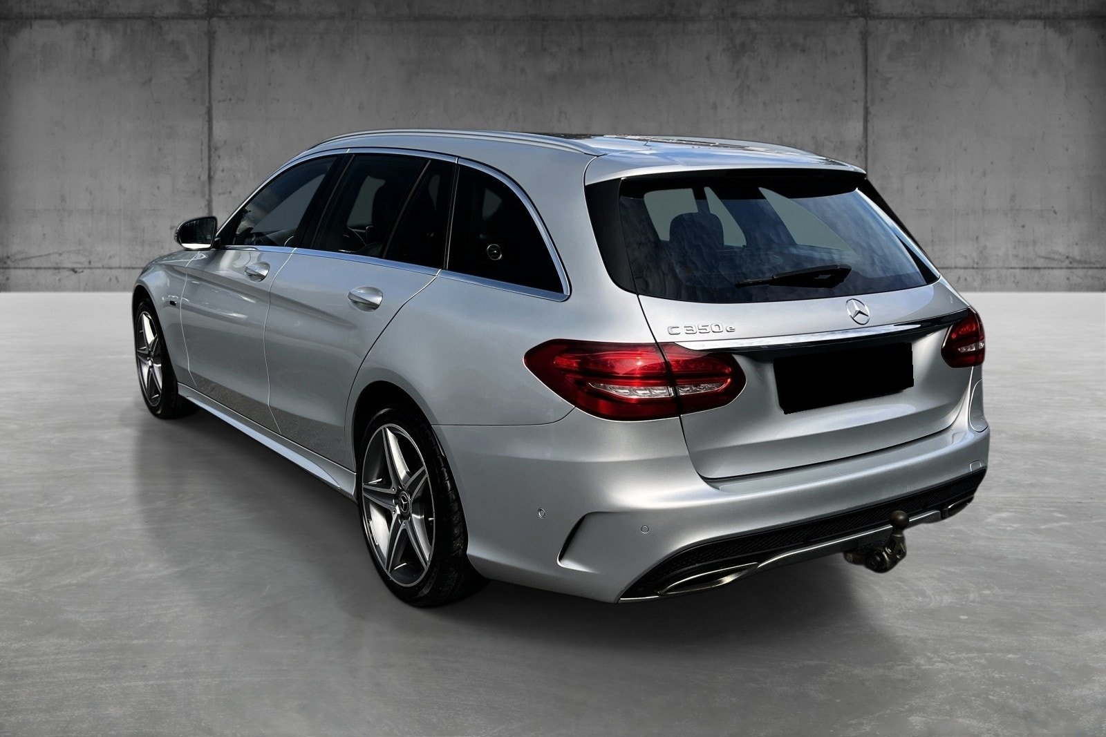 Mercedes-Benz C 350 e AMG
