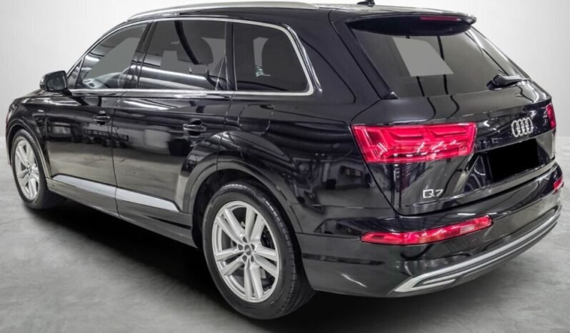 
Audi Q7 e-tron 3.0 TDI quattro S line full									