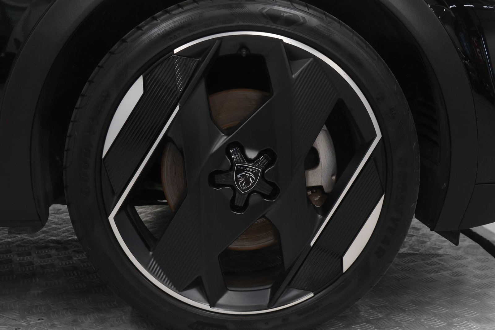 Peugeot 408 GT Plug-in Hybrid