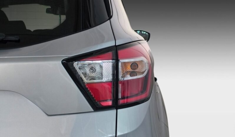 
Ford Kuga Titanium AWD full									